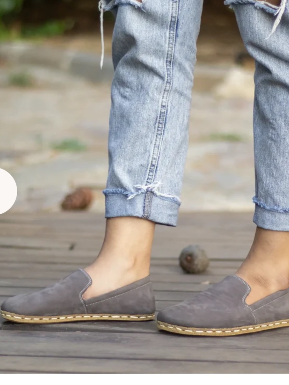 Earthing. Harmony woman 's Slip-On Suede Loafers in Gray